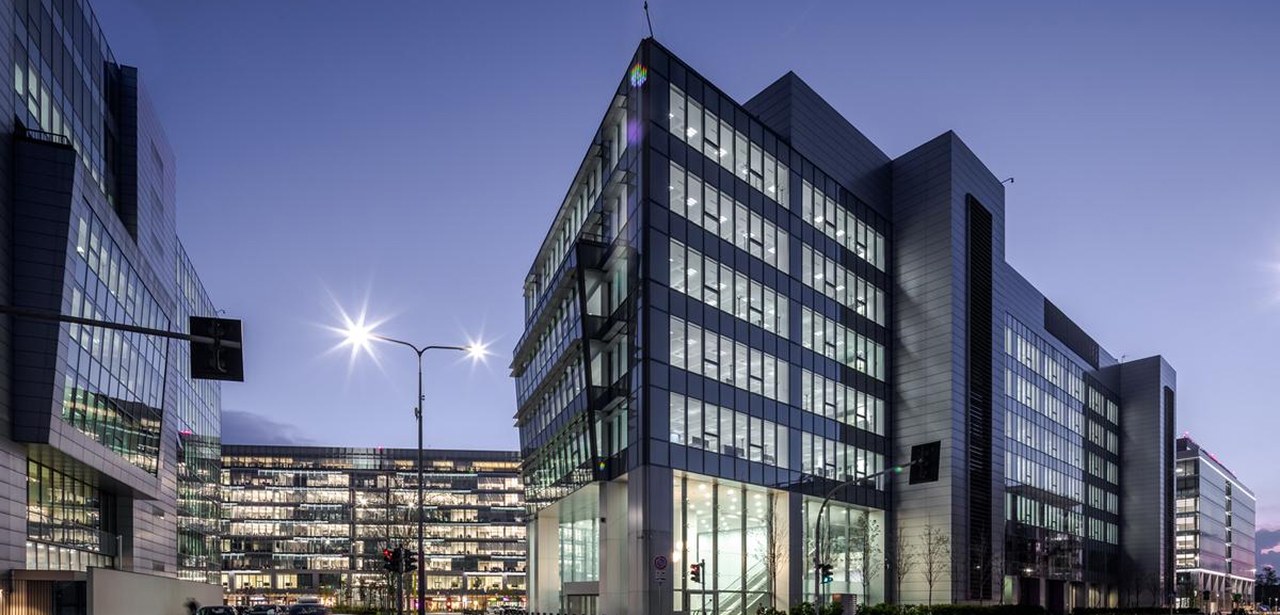 World Abroad Connect About Hero Image 2